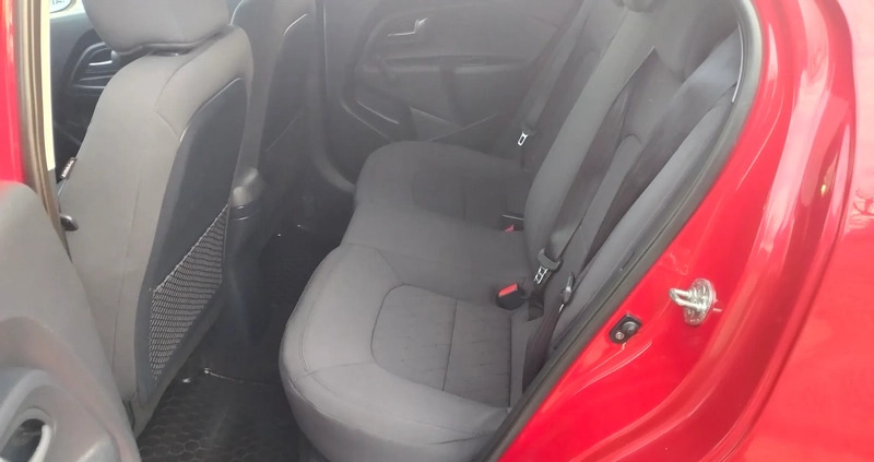 Kia Rio cena 31900 przebieg: 99137, rok produkcji 2015 z Krośniewice małe 436